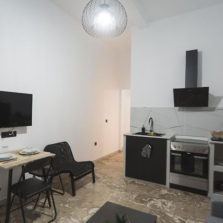 K Studios Каламата Экстерьер фото